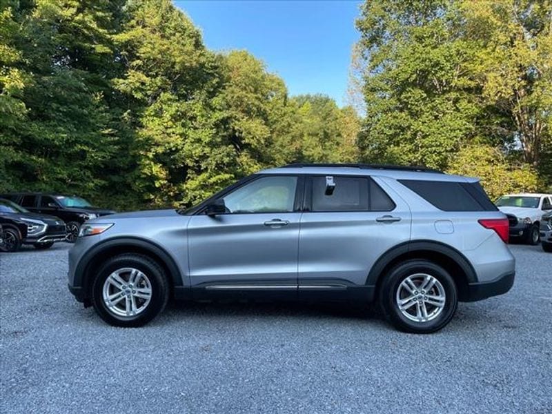 Used 2022 Ford Explorer XLT with VIN 1FMSK8DH4NGA38231 for sale in Oak Hill, WV