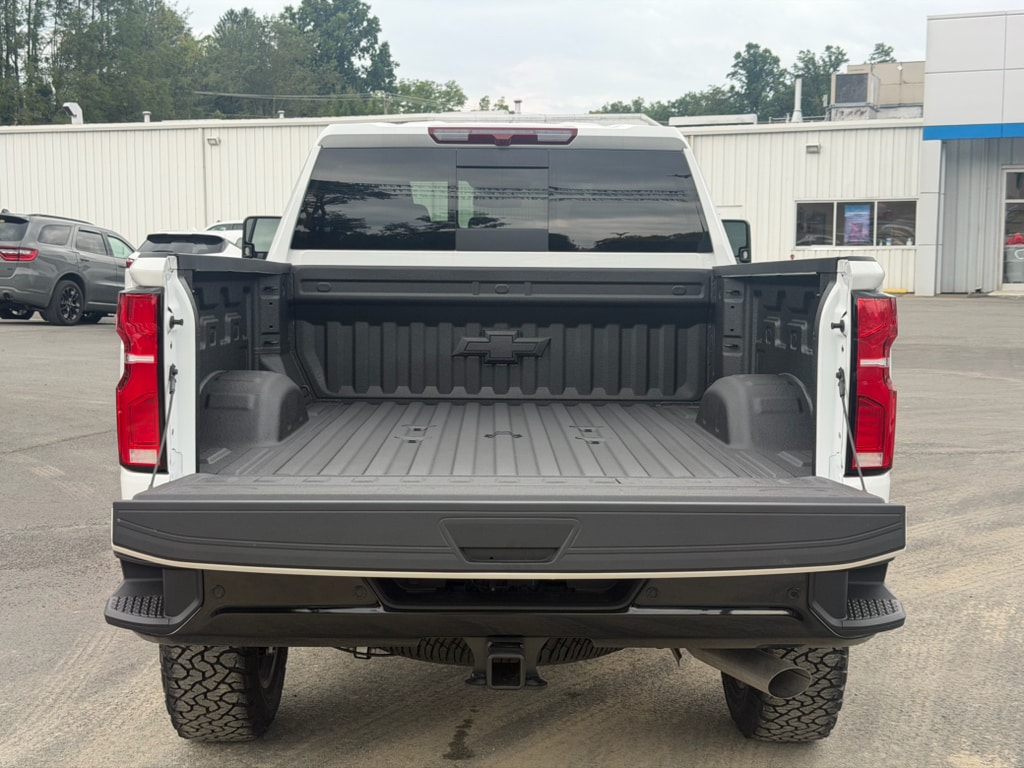 2026 Chevrolet Silverado 3500 HD LT - Photo 9