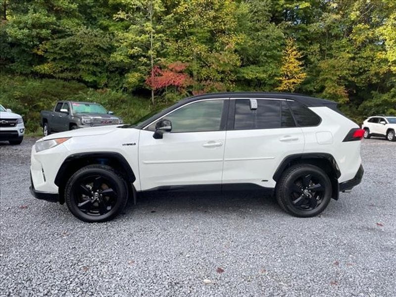 Used 2021 Toyota RAV4 XSE with VIN JTME6RFV5MJ011569 for sale in Oak Hill, WV