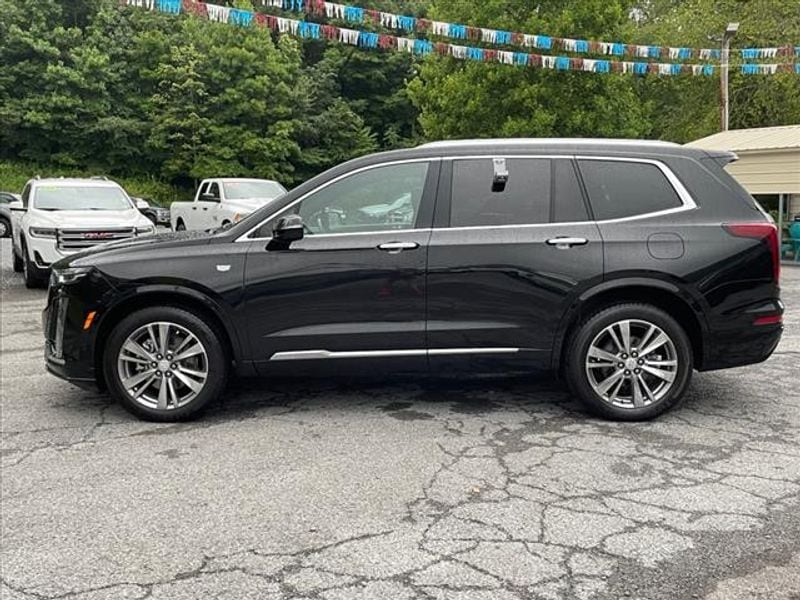 Used 2022 Cadillac XT6 Premium Luxury with VIN 1GYKPDRS9NZ108372 for sale in Oak Hill, WV