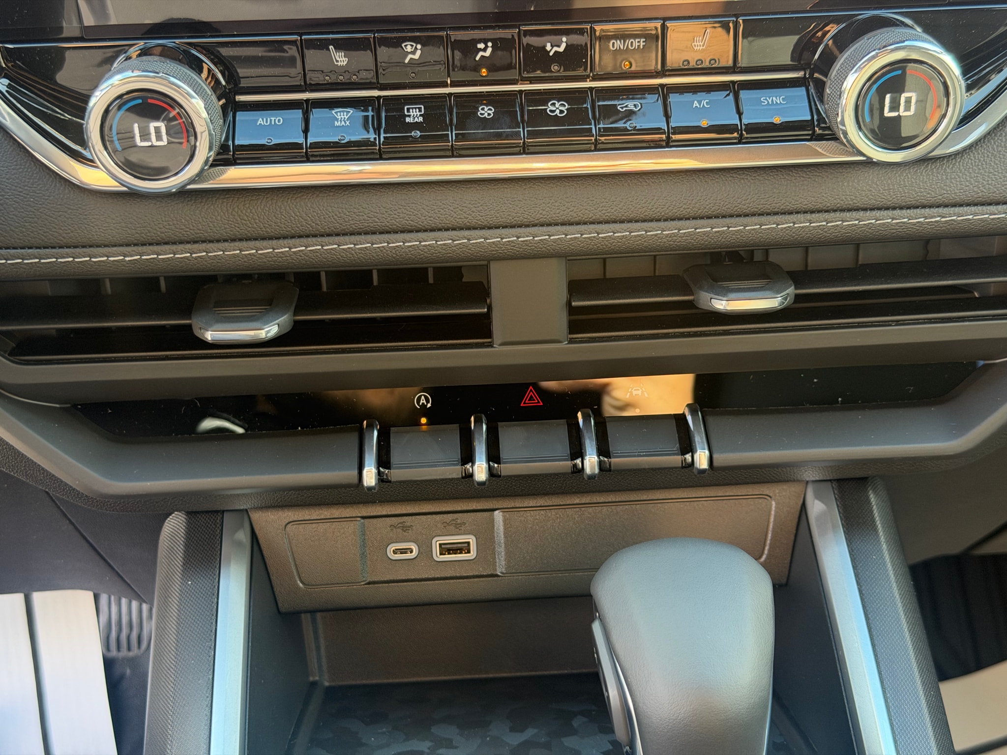 2026 Chevrolet Colorado LT - Photo 10