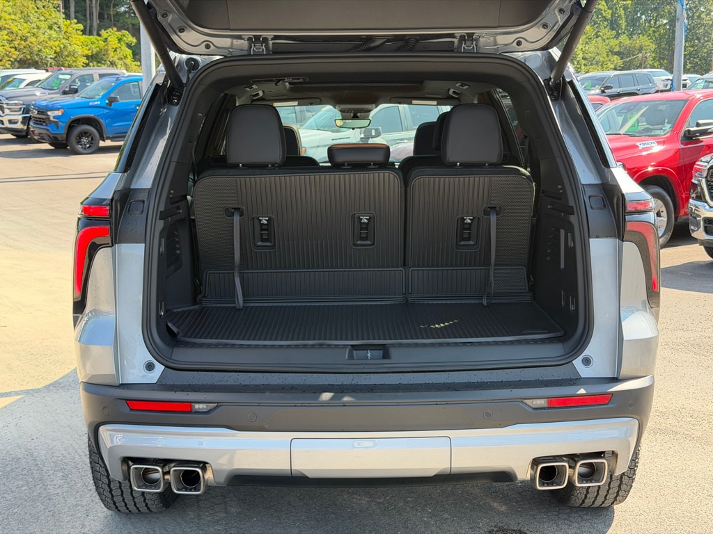 2027 Chevrolet Traverse Z71 - Photo 9