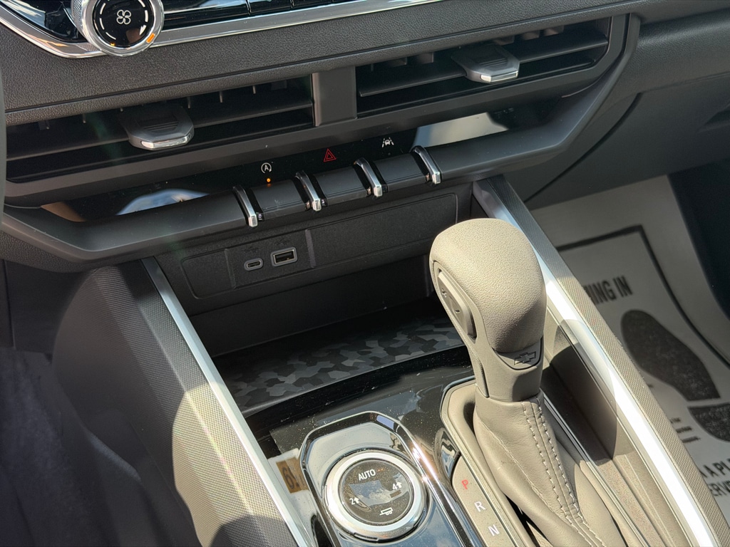 2026 Chevrolet Colorado Work Truck - Photo 10