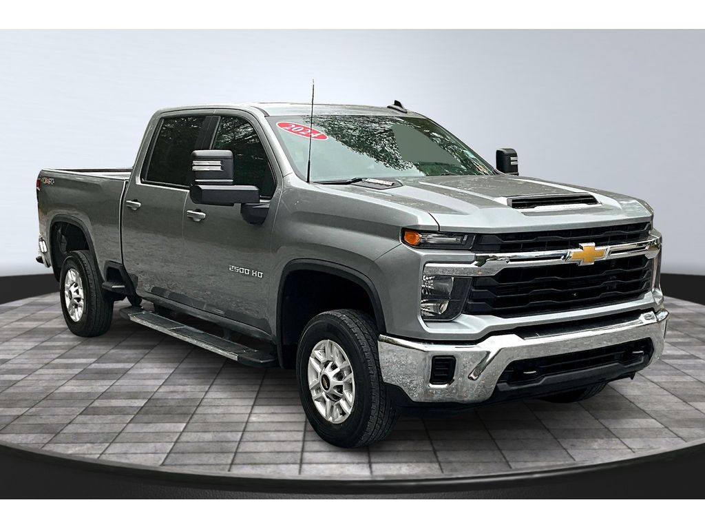 2024 Chevrolet Silverado 2500HD LT photo 2