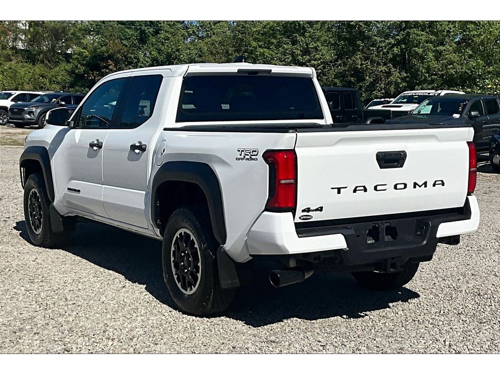 2025 Toyota Tacoma Off-Road 4x4 TRD Double Cab photo 3