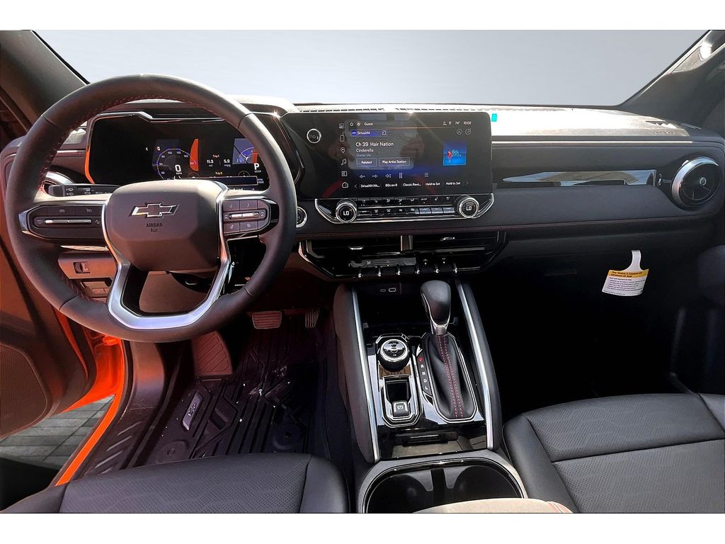 2025 Chevrolet Colorado Z71 photo 3