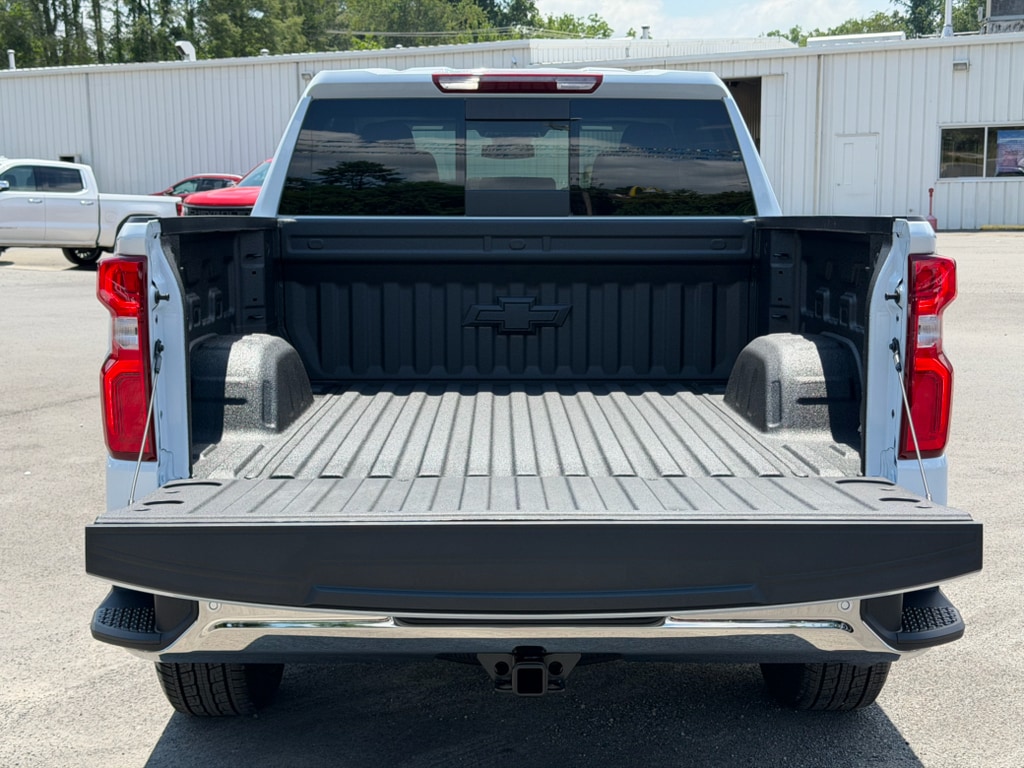 2026 Chevrolet Silverado 1500 LTZ - Photo 9