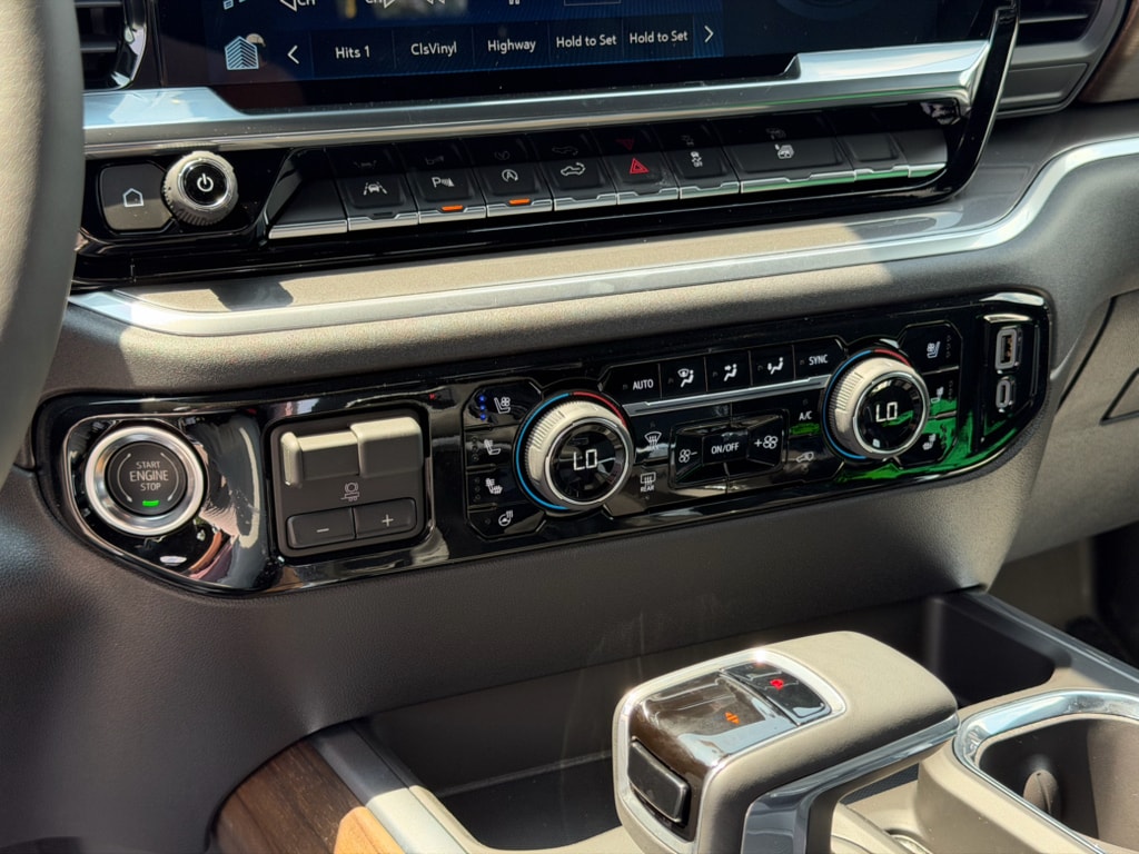 2026 Chevrolet Silverado 1500 High Country - Photo 11