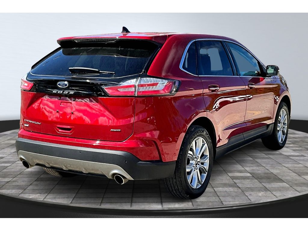 2024 Ford Edge Titanium photo 4