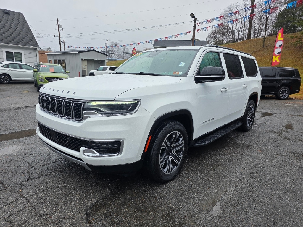 2024 Jeep Wagoneer L Series II's photo