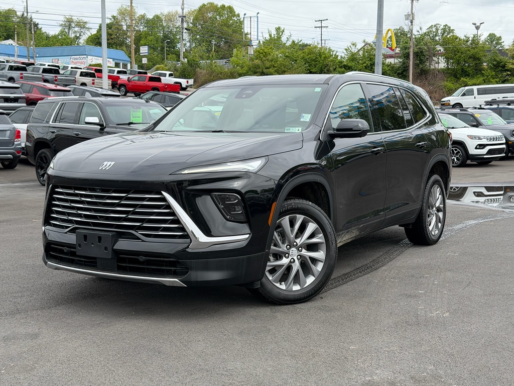 2025 Buick Enclave Preferred AWD's photo