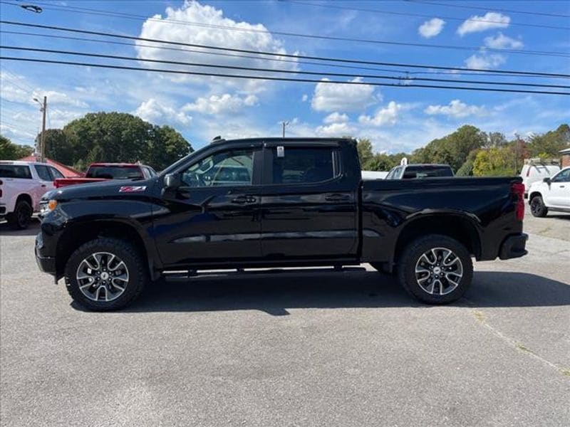 Used 2022 Chevrolet Silverado 1500 RST with VIN 2GCUDEED9N1514004 for sale in Oak Hill, WV