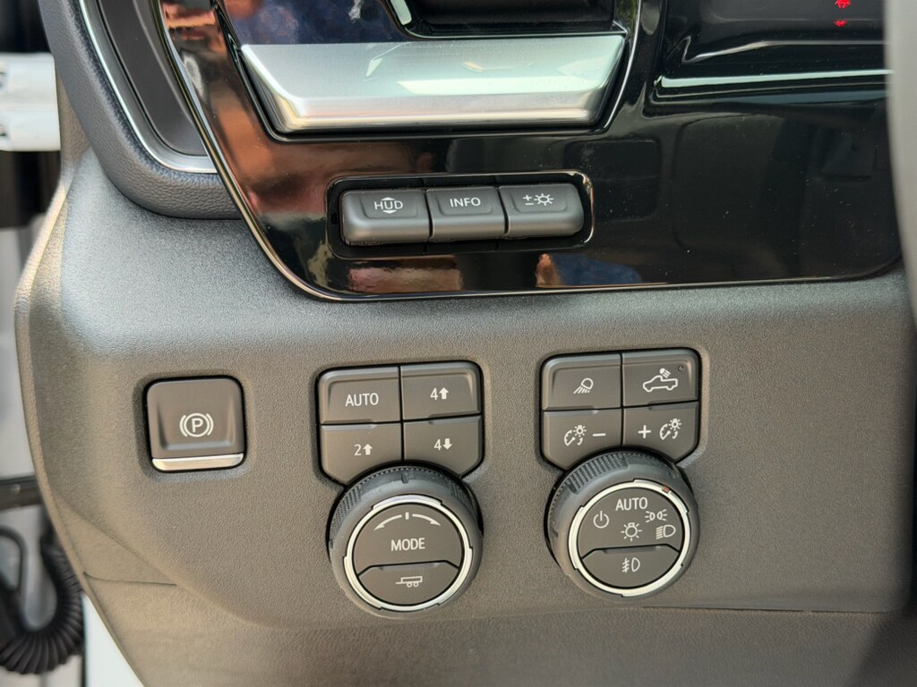 2026 Chevrolet Silverado 2500 HD High Country - Photo 12