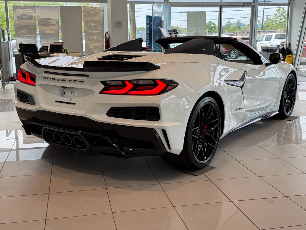 2026 Chevrolet Corvette 1LZ - Photo 4