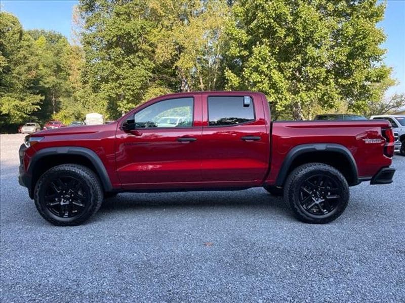 Used 2023 Chevrolet Colorado Trail Boss with VIN 1GCPTEEKXP1242442 for sale in Oak Hill, WV