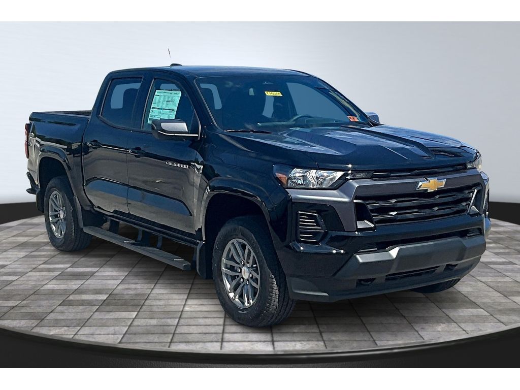 2026 Chevrolet Colorado LT photo 2