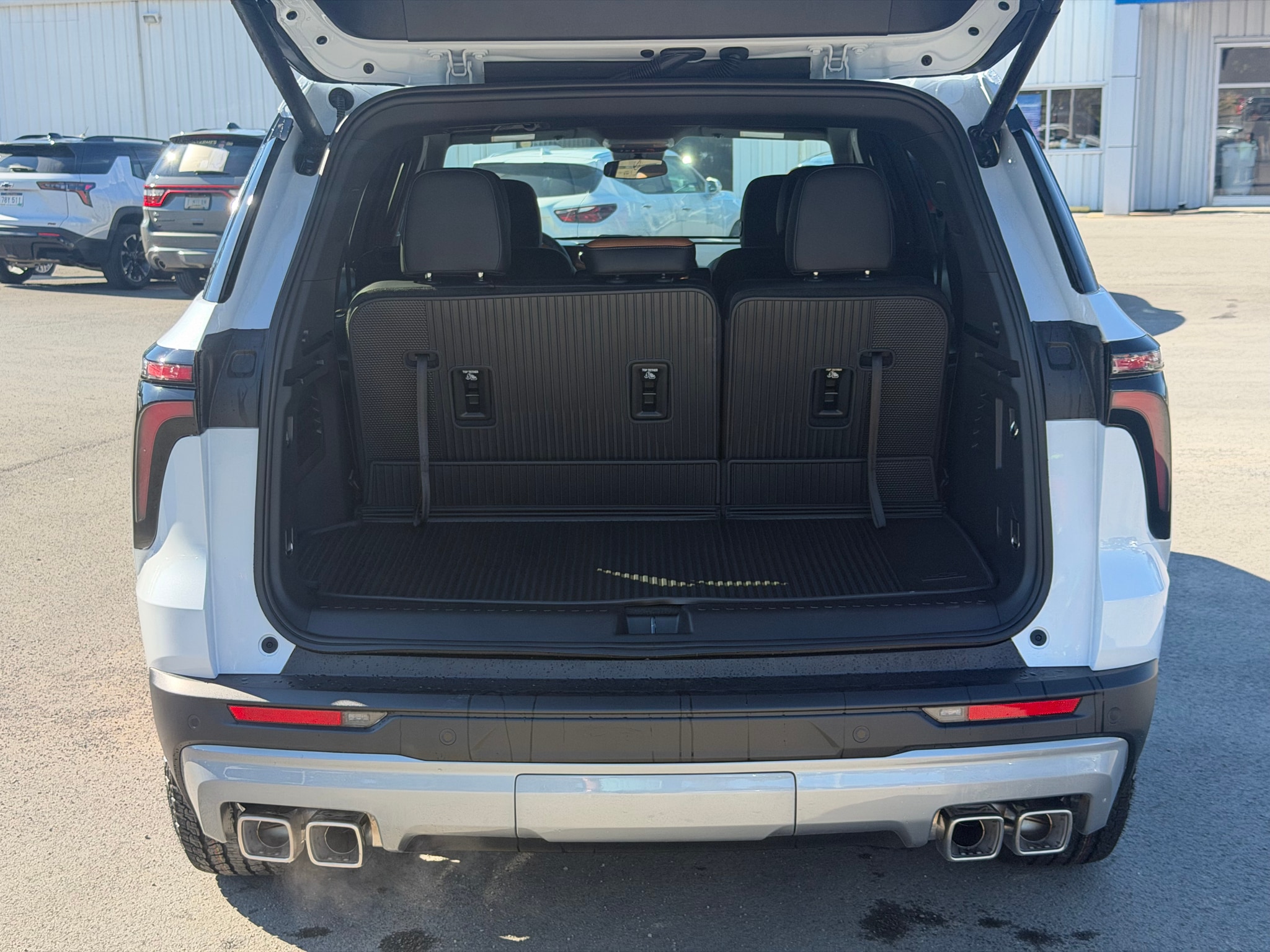 2027 Chevrolet Traverse Z71 - Photo 9