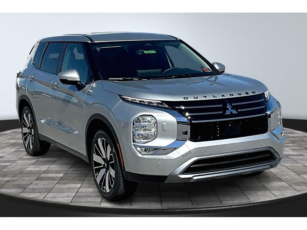 2025 Mitsubishi Outlander SE photo 2