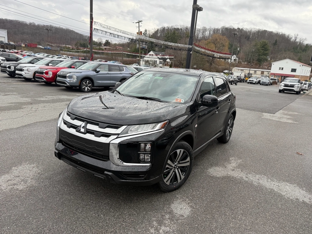 2025 Mitsubishi Outlander Sport ES's photo