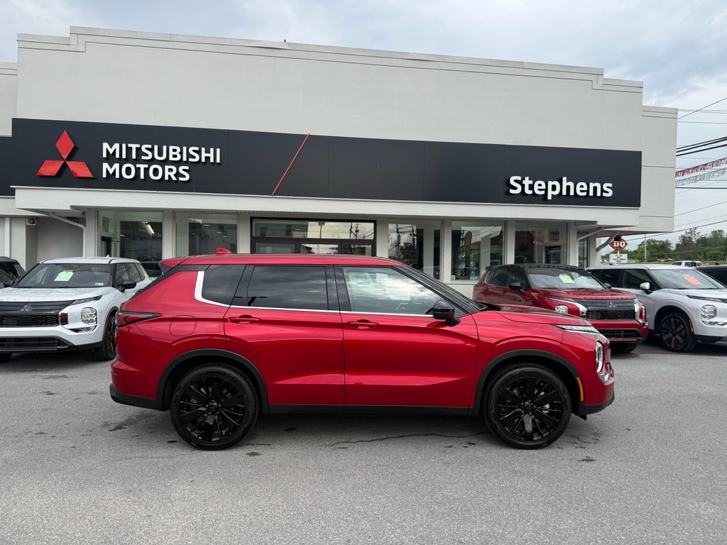 2026 Mitsubishi Outlander LE S-AWC's photo