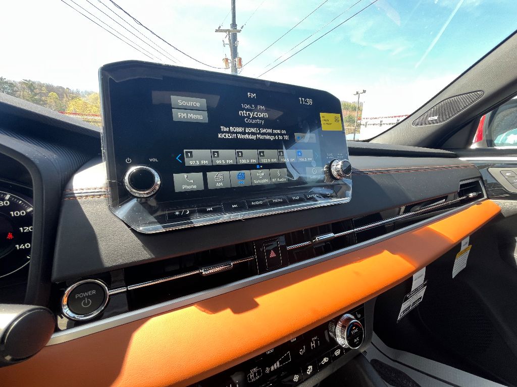 2025 Mitsubishi Outlander Plug-in Hybrid SEL - Photo 10