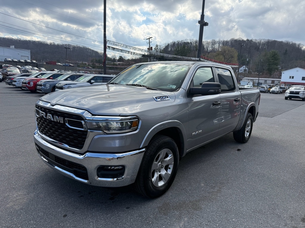 2025 RAM 1500 Big Horn/Lone Star 4x4 Crew Cab 5'7's photo