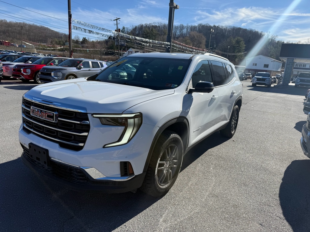 2025 GMC Acadia Elevation's photo