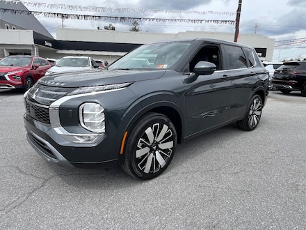 2025 Mitsubishi Outlander SE SUV