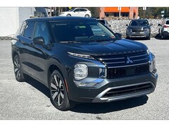 2025 Mitsubishi Outlander SE SUV