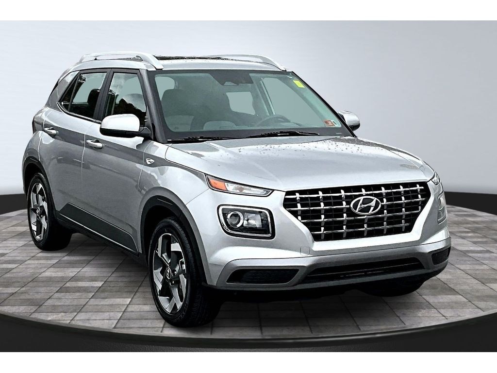 Used 2024 Hyundai Venue SEL SUV