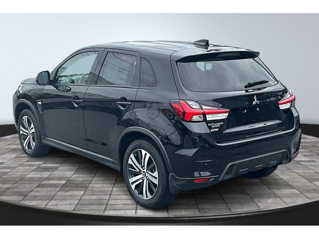 2025 Mitsubishi Outlander Sport ES photo 3