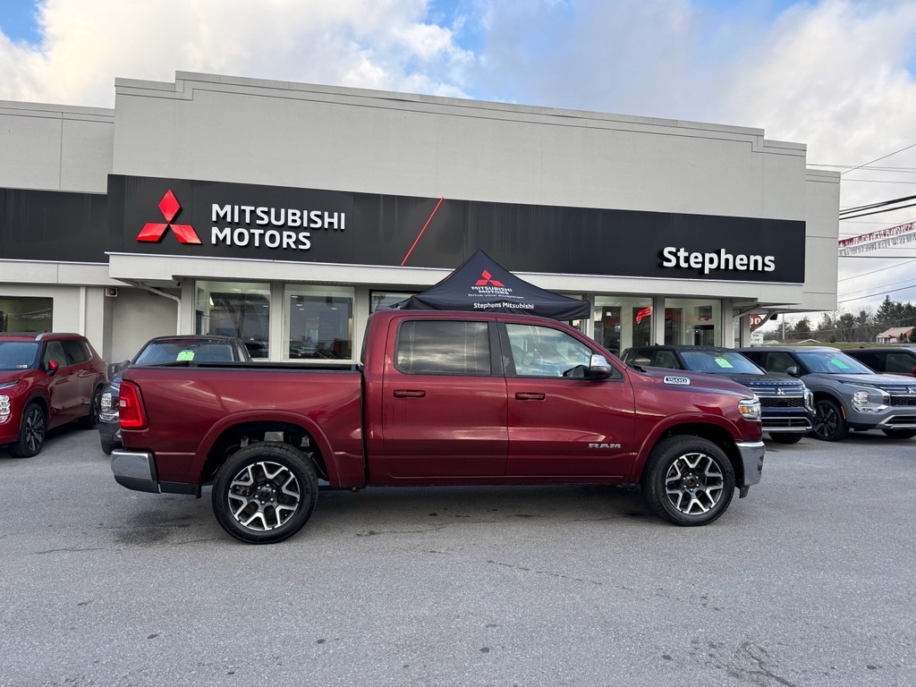 2025 RAM 1500 Laramie 4x4 Crew Cab 5'7's photo