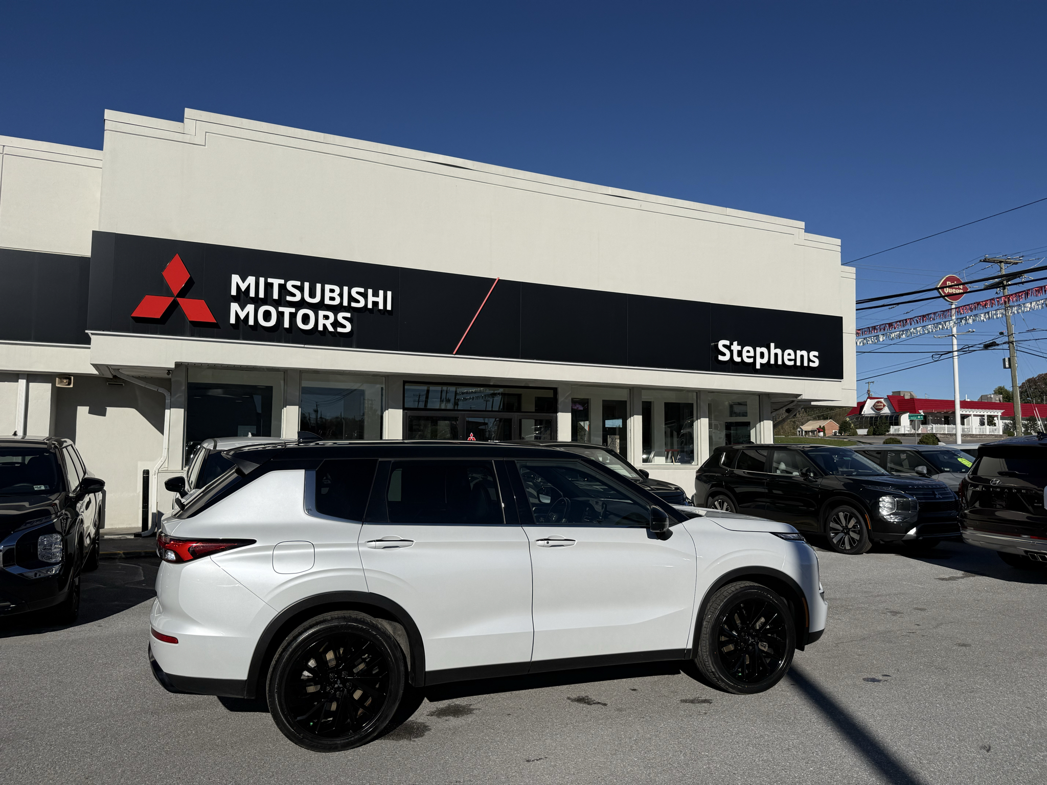 2023 Mitsubishi Outlander SEL Black Edition