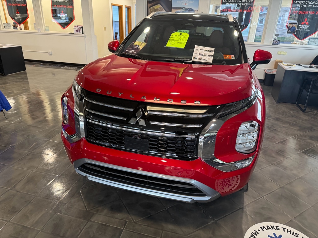 New 2025 Mitsubishi Outlander SEL SUV