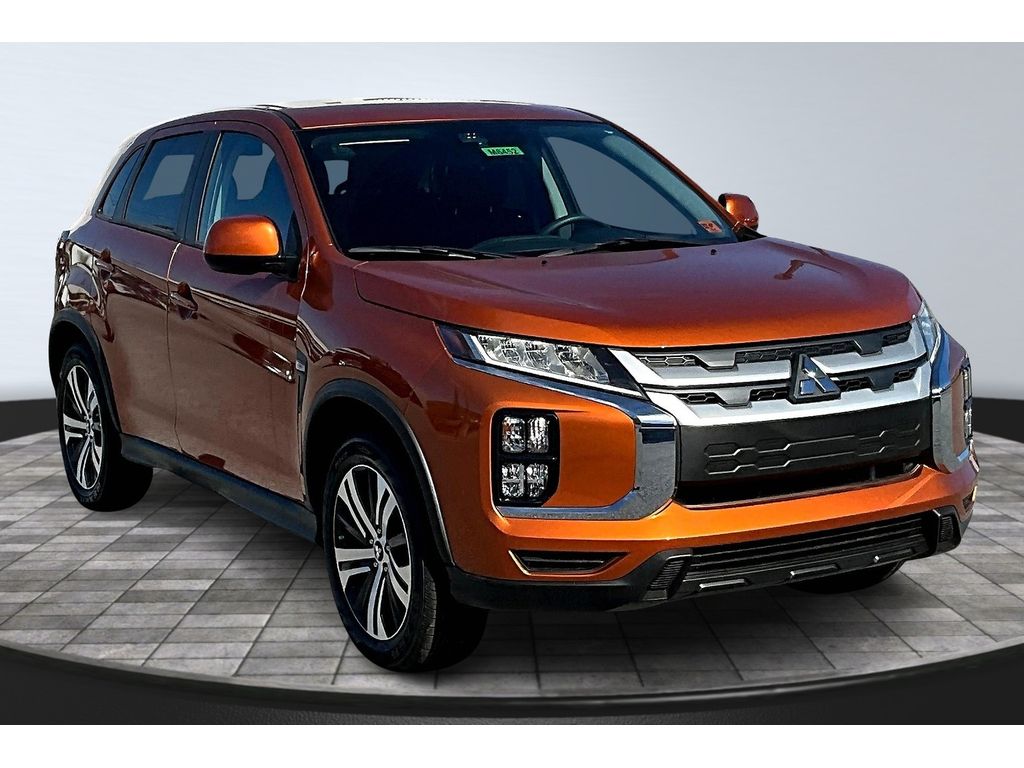 2025 Mitsubishi Outlander Sport ES photo 2