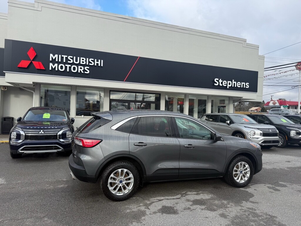 Used 2022 Ford Escape SE SUV