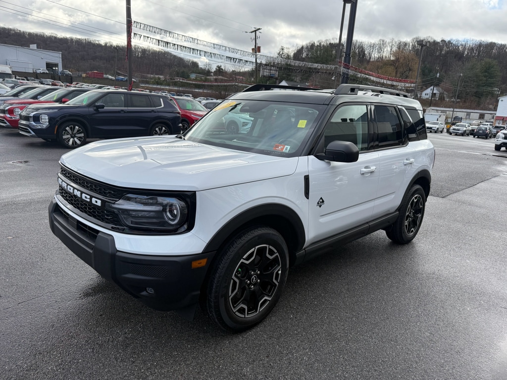 2025 Ford Bronco Sport Outer Banks's photo