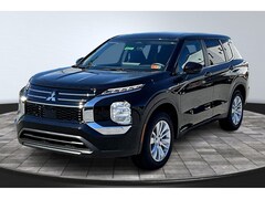 2025 Mitsubishi Outlander ES SUV