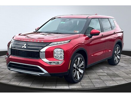 2025 Mitsubishi Outlander SE SUV