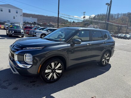2025 Mitsubishi Outlander SE SUV