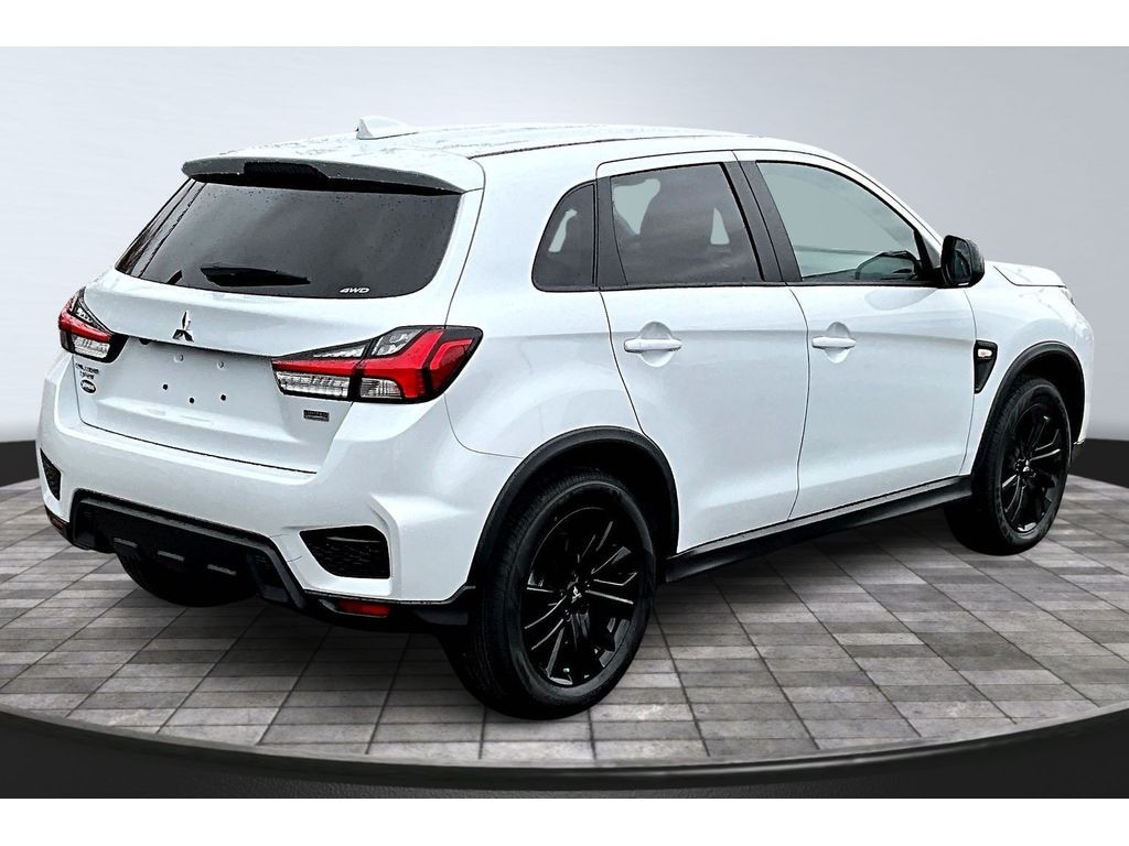 New 2025 Mitsubishi Outlander Sport 2.0 LE SUV