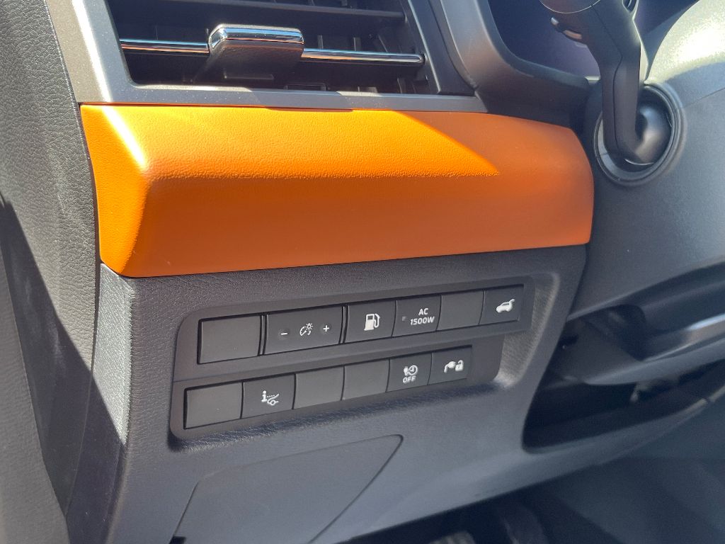 2025 Mitsubishi Outlander Plug-in Hybrid SEL - Photo 6