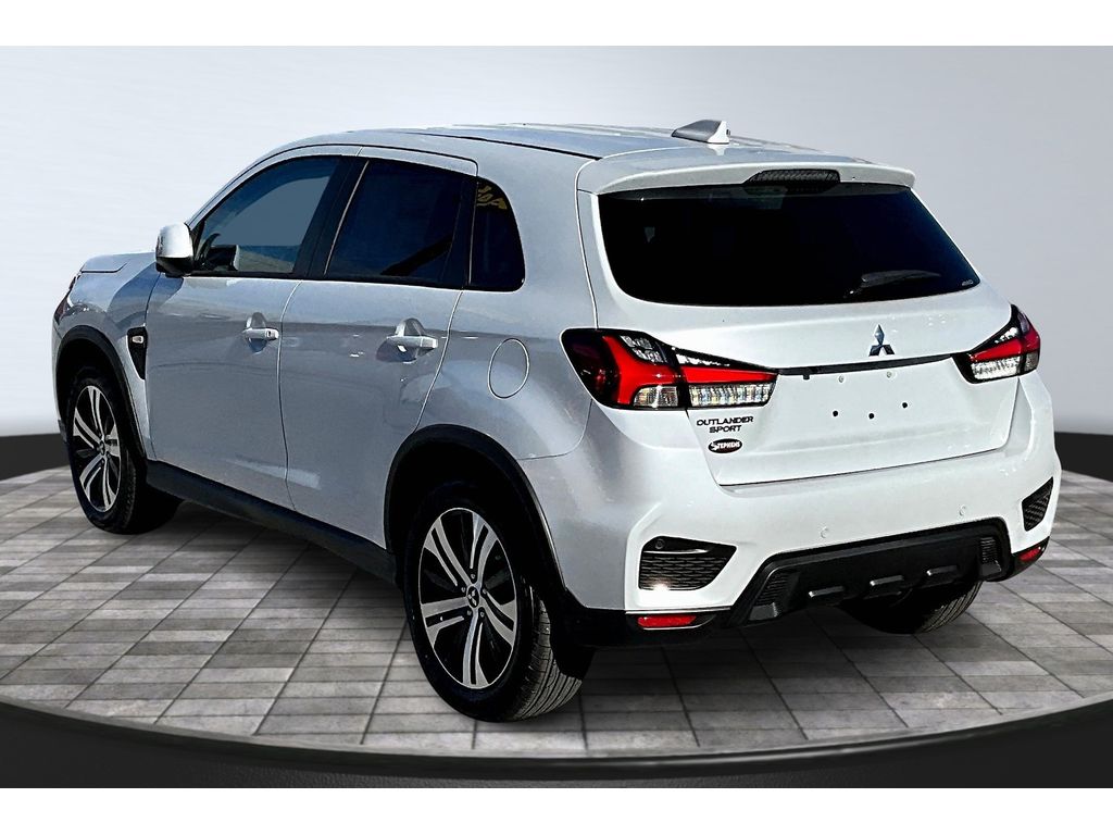 2025 Mitsubishi Outlander Sport ES photo 3