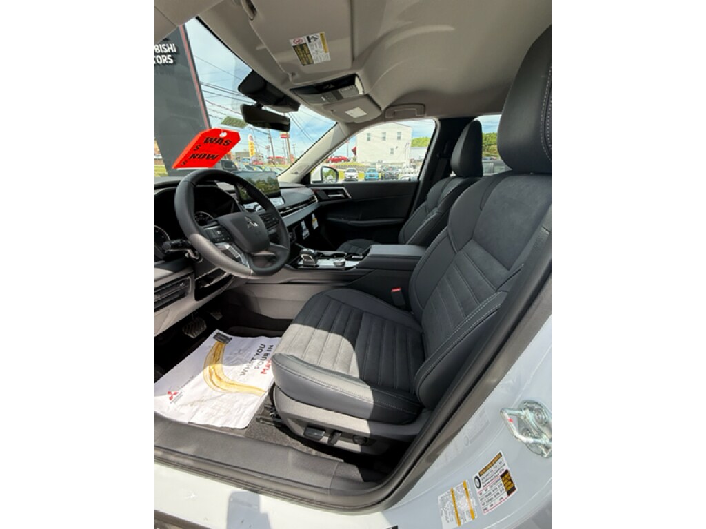 2026 Mitsubishi Outlander SE - Photo 16