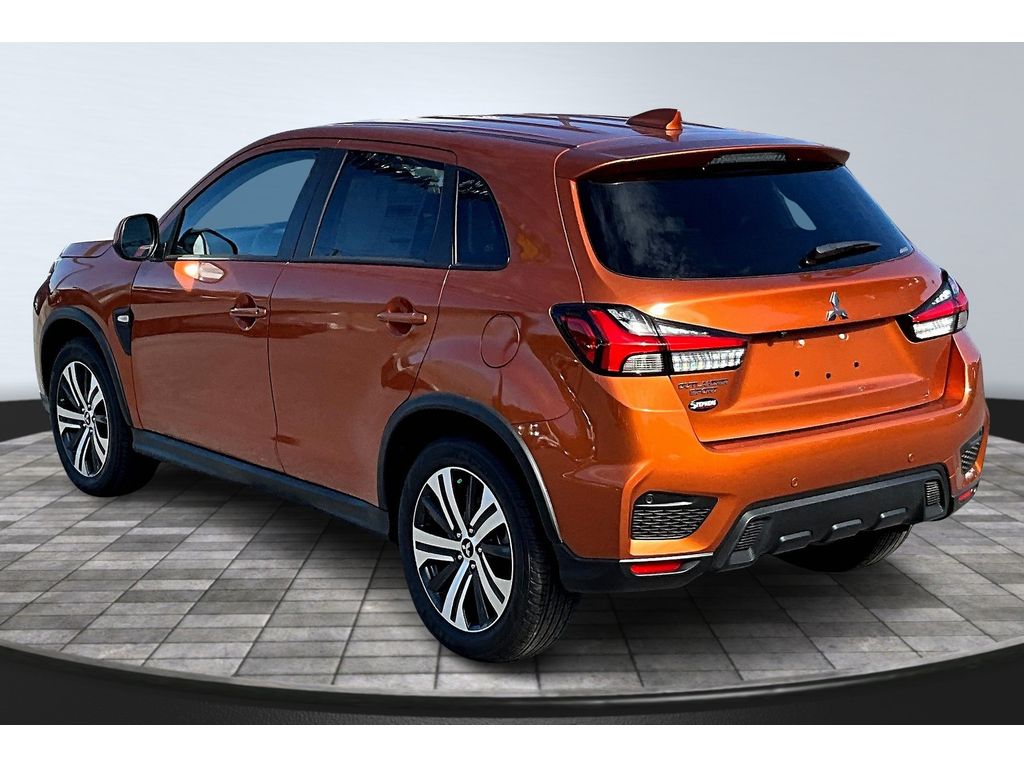 2025 Mitsubishi Outlander Sport ES photo 3