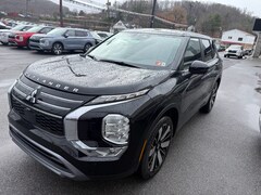 2025 Mitsubishi Outlander SE SUV