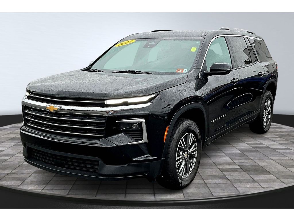 2025 Chevrolet Traverse LT's photo