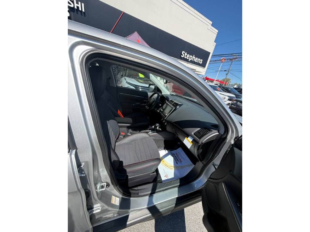 2026 Mitsubishi Outlander Sport SE - Photo 9
