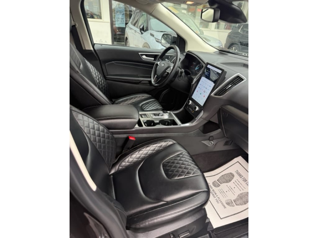 Used 2024 Ford Edge Titanium SUV