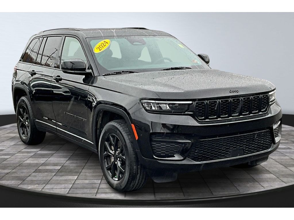 Used 2024 Jeep Grand Cherokee Altitude SUV